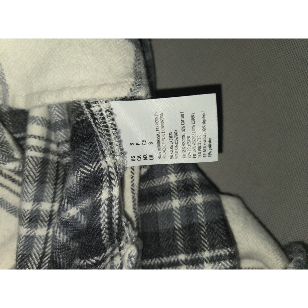 American Eagle Outfitters Flannel Shirt Small Black White Plaid Classic Fit Soft - Picture 3 of 10